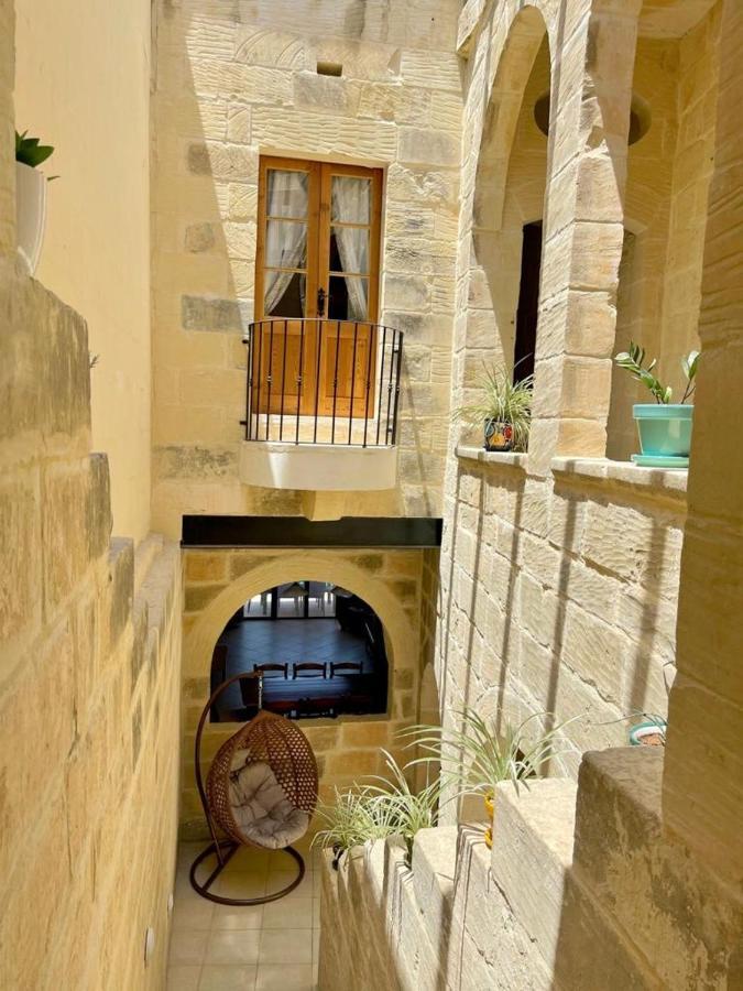 400 Year Old Converted Farmhouse With Private Pool Villa Xaghra Exterior photo